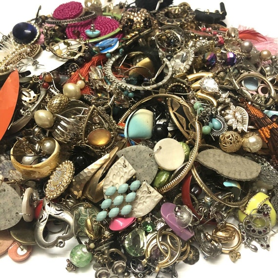 Mix Single Earrings Lot 1 Pounds Craft Junk Broken Jewelry Lot Vintage Modern