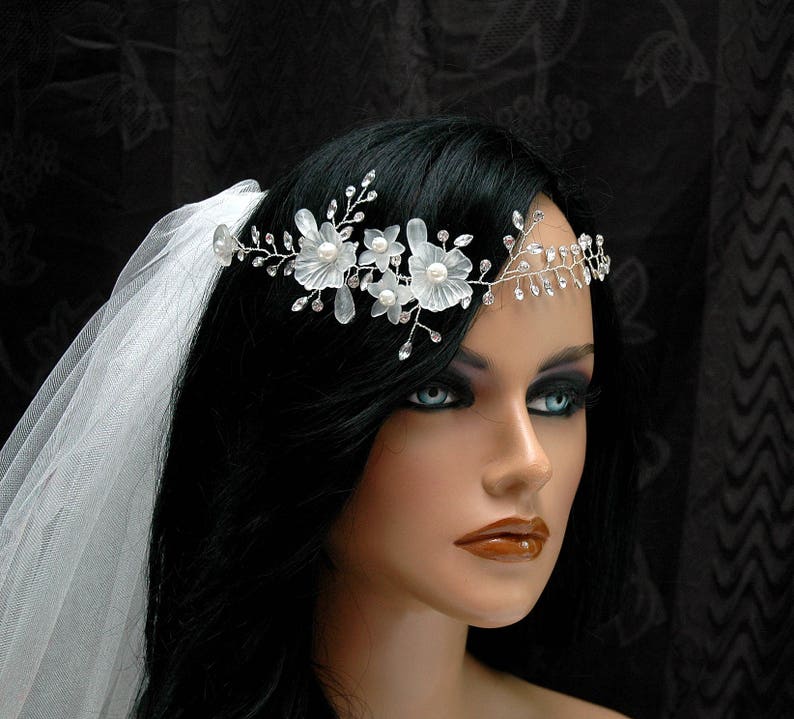 Bridal Headpiece Wedding Hairpiece Crystal Hair Vine Silver Wedding Delicate Hair Vine Long Pearl Hair Vine Bridal Floral Hair Vine