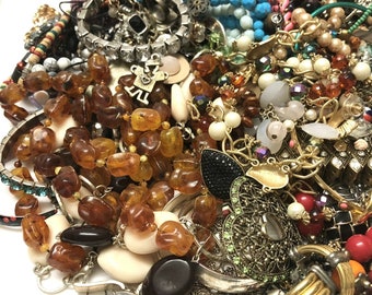 1 Pounds Jewelry Bag Vintage Now - Scrap - Repair - Craft - Repurpose- Junk -Broken - Detached - Grab Bag bridgerton