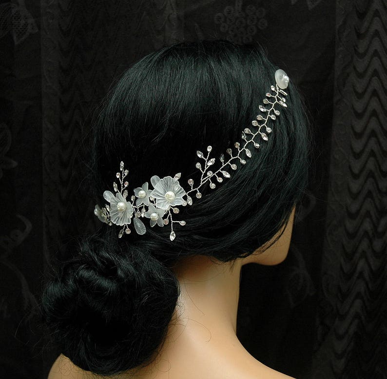 Bridal Headpiece Wedding Hairpiece Crystal Hair Vine Silver Wedding Delicate Hair Vine Long Pearl Hair Vine Bridal Floral Hair Vine