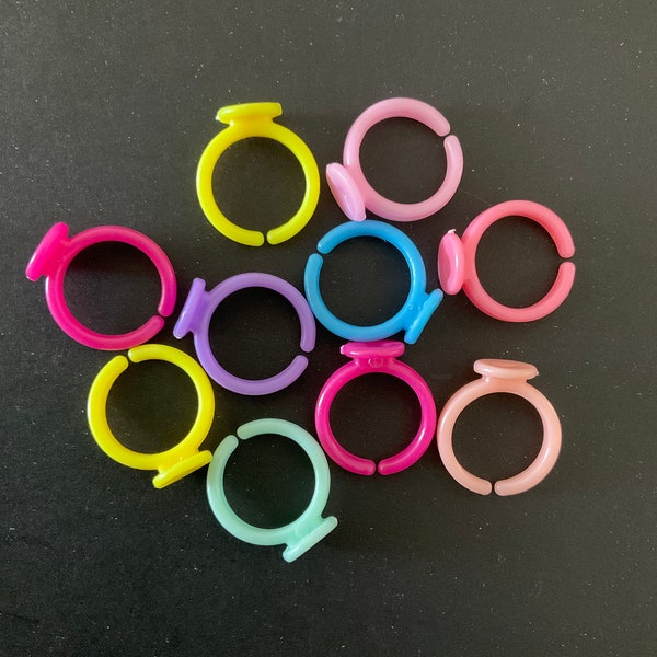 Kawaii plastic ring base blank setting deco diy craft jewelry making  diameter 14mm. Random color mix 10 pcs