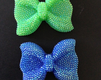 Kawaii big glitter green and dark blue bow with middle vertical holes deco diy craft cabochon resin flatback 2pcs