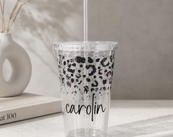 Personalisierter Acrylbecher mit Name Leopard Print Tumbler Trinkbecher mit Strohhalm Wiederverwendbarer Iced Coffee Becher Geschenk