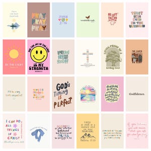 Puede incluir: Una colección de 25 impresiones artísticas rectangulares con citas inspiradoras y temas religiosos. Cada impresión presenta fondos coloridos, varias fuentes e ilustraciones como una mariposa, una cruz y montañas. Las impresiones incluyen frases como "El tiempo de Dios es perfecto."