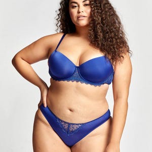 Plus Size Shaping Underwire Bra – Full Support Lingerie for Curvy Women, Comfortable Daily Bra for Lift & Confidence, Bridal Option– Garland