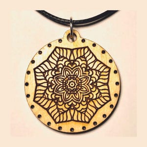 Pacchetto di 100 ciondoli Mandala SVG / File di taglio e incisione laser / Modelli di gioielli
