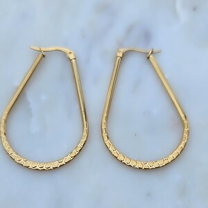 Modern oval hoop earrings teardrop earrings gold textured design earring tarnish resistant 18k gold plated earrings gift for her