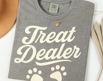 Camiseta engraçada para mãe de cachorro: camiseta de vendedora de guloseimas, amante de animais de estimação, presente para cachorro, presente para ela