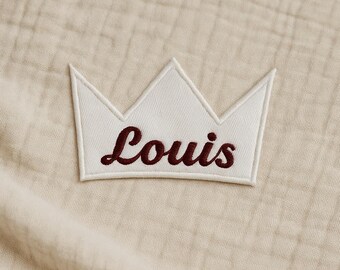Embroidered crown name patch – Personalized baby iron-on patch – Embroidered name for cuddly toy, bag or child's clothing