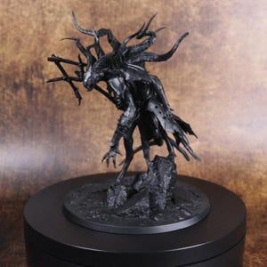 Miniatura del sacerdote del fango / Figura 3D in resina non verniciata / Gioco di ruolo da tavolo DnD Pathfinder / Modello fantasy di alta qualità con dettagli elevati da 50 mm, 60 mm, 75 mm e 100 mm