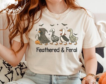 Feral Goose Halloween Shirt Silly Goose Costume Tee Spooky Season T-Shirt Funny Goose Graphic Fall Aesthetic Gift for Her