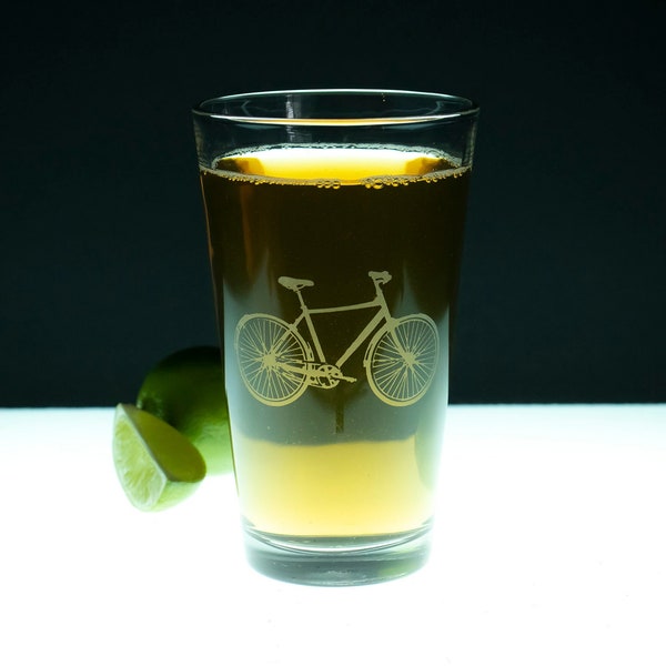 Vasos de pinta con diseño de bicicleta, hechos a mano y arenados (juego de 2)
