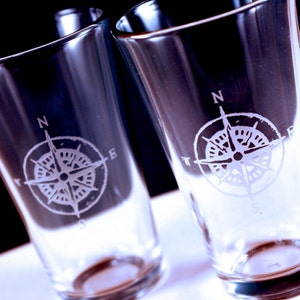 Compass Beer Pint Glass 1 hand etched GREAT GIFT image 1