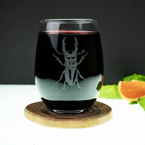 Beetle Stemless Wine Glass hand etched GREAT GIFT image 1