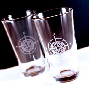 Compass Beer Pint Glass 1 hand etched GREAT GIFT image 2