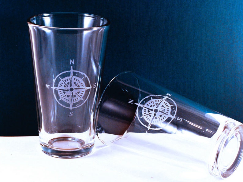 Compass Beer Pint Glass 1 hand etched GREAT GIFT image 4