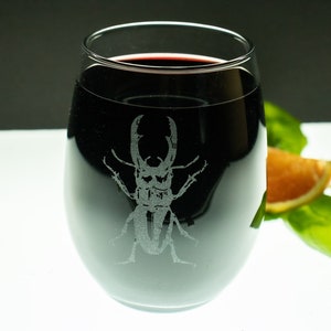 Beetle Stemless Wine Glass hand etched GREAT GIFT image 2