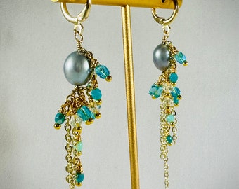 Boucles d'oreilles pendantes en perles d'eau douce et cristal doré en gris, sarcelle et aqua