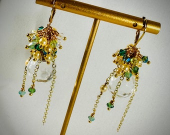 Boucles d'oreilles tchèques en grappes de perles de verre, de cristal et de faux verre