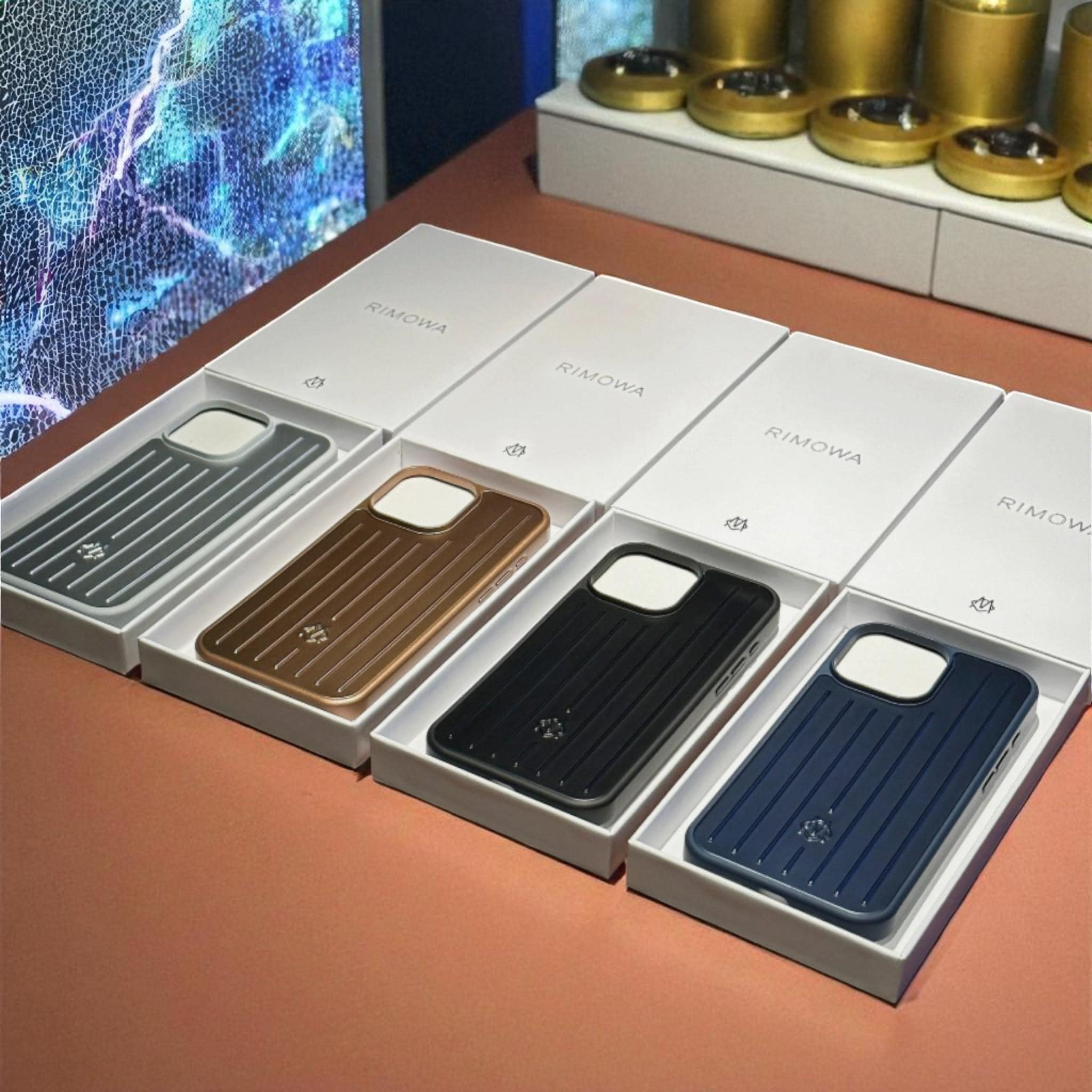 Rimowa iPhone - Etsy