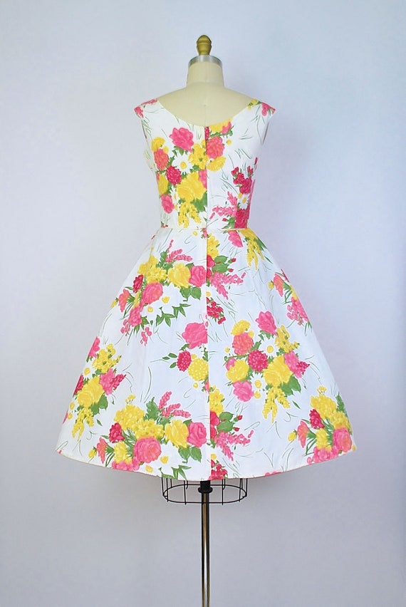 Vintage 1950s Floral Spring Bouquet Dress / 50s P… - image 9