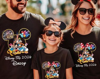 T-shirts Disney voyage 2026 en famille, t-shirt personnalisé Disneyland 2026, chemises Disneyworld 2026, t-shirt voyage en famille Disney 2026, t-shirt vacances Disney 2026