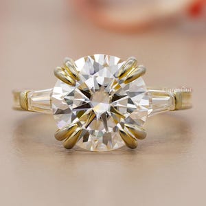 Round Moissanite Solitaire Engagement Ring, Tapered Baguette Side Stones, Unique 14K Yellow Gold Wedding Ring for Bride, Anniversary Gifts