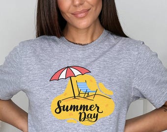 Summer Day Shirt, Beach T-Shirt, Ocean Lover Gift, Aesthetic Coastal Tee, Retro Vacation Shirt for Women