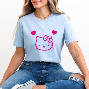 ハローキティ カスタム ベラ キャンバス Tシャツ、パーソナライズ ファン Tシャツハローキティ シャツ、ハローキティ マッチング シャツ、ハローキティ Tシャツ、ハローキティ 画像 4