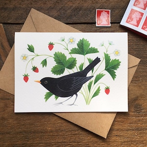 Carte de voeux merle noir + fraises | pour notes d'art d'oiseau | Illustration de la faune britannique