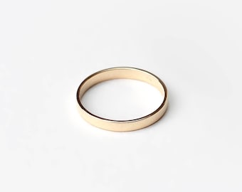 Essential - gold flat band ring - minimalist yellow gold ring - wedding band ring