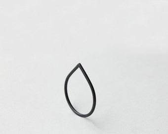 Thorn - oxidized silver ring - minimalist oxidized sterling silver pointy ring - minimalist wedding band