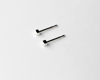 Pyramid - silver stud earrings - minimalist pyramid sterling silver stud earrings