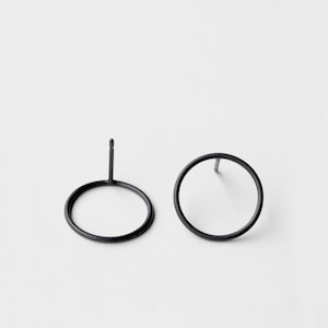 minimalist oxidized sterling silver circle earring