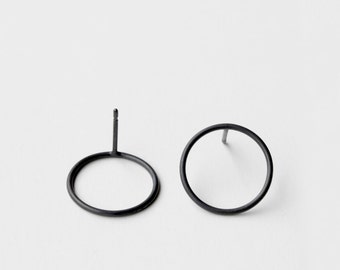 Circles - oxidized silver earring - minimalist oxidized sterling silver circle earring