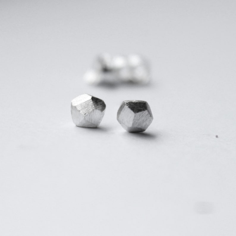 Silver rocks faceted silver earrings minimalist faceted sterling silver stud earrings image 2