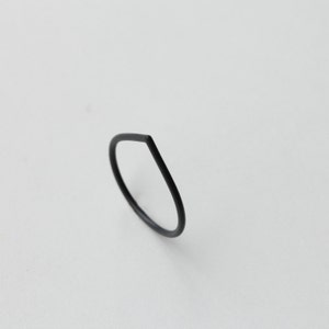 Thorn oxidized silver ring minimalist oxidized sterling silver pointy ring minimalist wedding band image 2