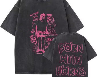Camiseta unisex lavada con estampado de MGK y sudadera con capucha.