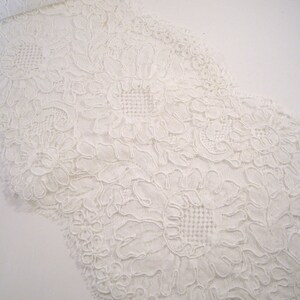SPECIALWhite Floral Pattern French Alencon Lace TrimBY THE Yard image 2