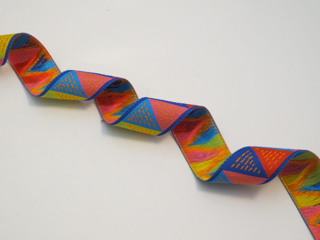 Triangle Ribbon Pattern Cheerful Colorful Triangles Design Polyesterjacquard Ribbon--7/8