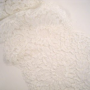 SPECIAL--White Floral Pattern French Alencon Lace Trim--BY THE Yard