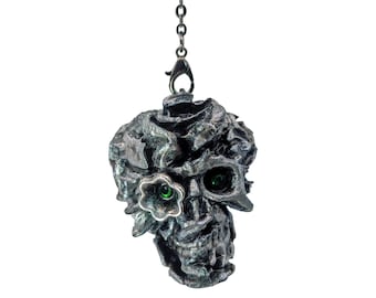 Hanging Skull Keychain Charm - Metallic Reactor