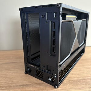 Reverse Airflow Adapter for Formd T1 case for Nvidia RTX 5090 and RTX 5090 - Flipped Travel Kit