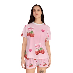Sweet Strawberry Pajama Set, Cute Sleepwear, Women&#39;s Sleep Set, Summer PJs, Valentine&#39;s Day Gift, Cozy Loungewear