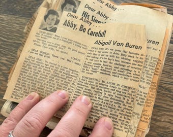 Querida Abby: Colección de más de 100 recortes de periódicos de los años 50 y 60. Columna de consejos.