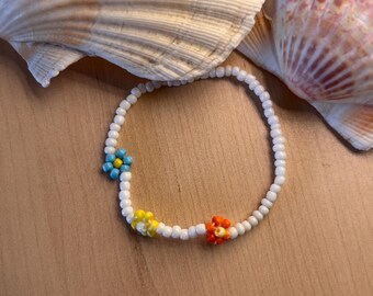 Cute Flower Bracelet