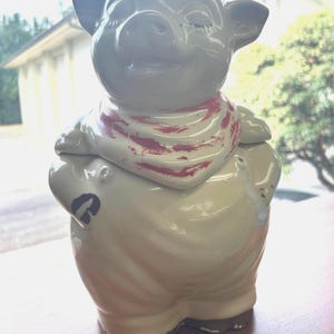 Shawnee Pottery Smiley Pig cookie jar 1940’s