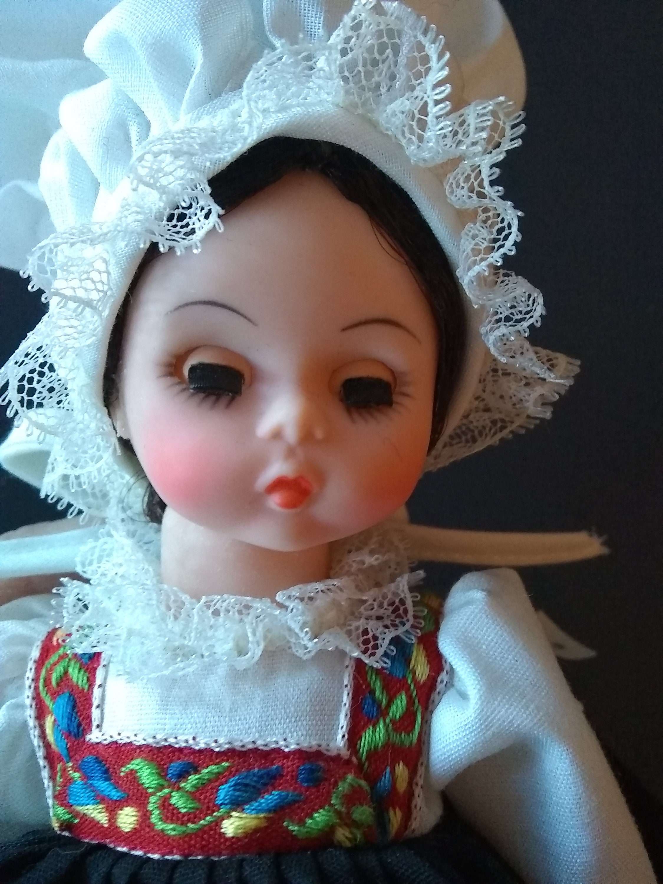 Madame Alexander Dolls International - Etsy