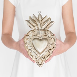 Sacred Heart, Milagro Heart, Large Silver Heart Flat, Catholic Heart, Wall Hanging
