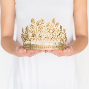 Gold Crown, Gold Tiara, Leaf Crown, photo prop, stylized photo shoot